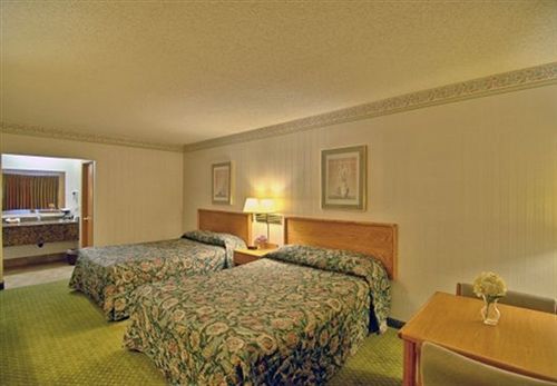College Inn Monmouth Exterior photo