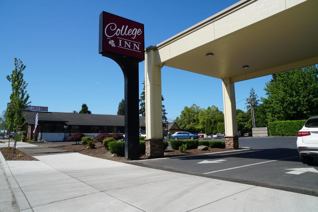 College Inn Monmouth Exterior photo